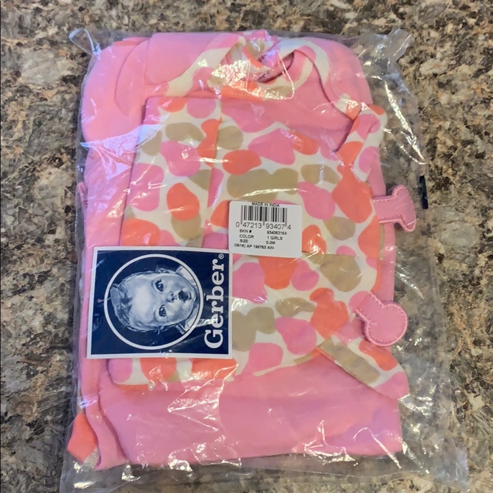 Brand New in Sealed Packaging Matching Set